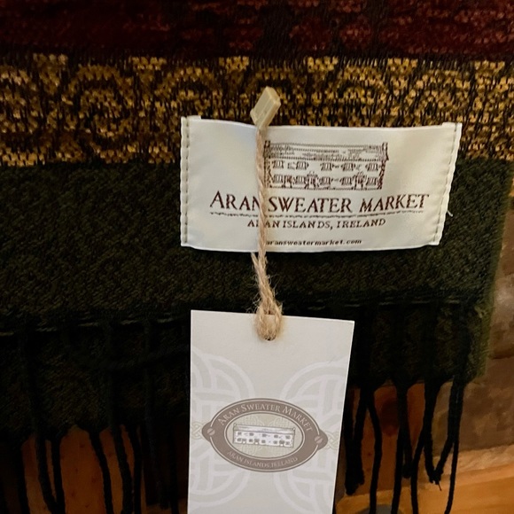 New with Tags Aran Sweater Co. Celtic Birds Scarf - Picture 3 of 5